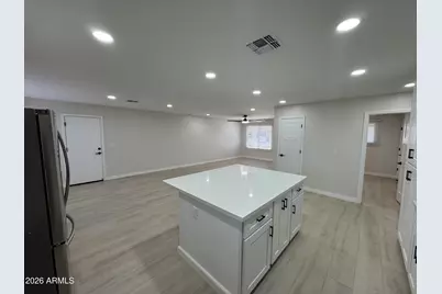 18212 N 43rd Place, Phoenix, AZ 85032 - Photo 11