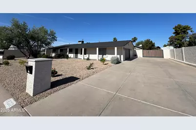 18212 N 43rd Place, Phoenix, AZ 85032 - Photo 3