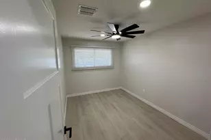 18212 N 43rd Pl, Phoenix, AZ 85032 - Photo 13