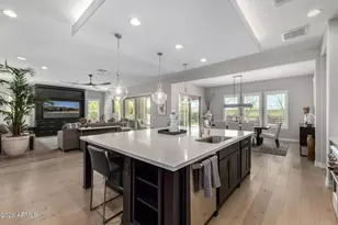 3105 E Cashman Dr, Phoenix, AZ 85050 - Photo 11