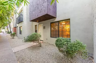 3426 E Avalon Dr, Phoenix, AZ 85018 - Photo 3