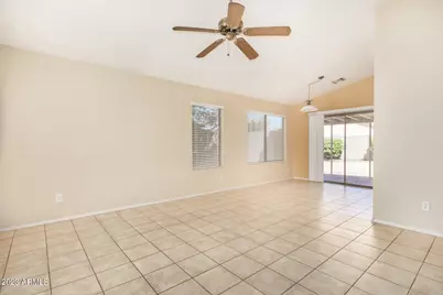 8548 W Hatcher Road, Peoria, AZ 85345 - Photo 9