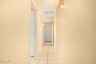 8548 W Hatcher Rd, Peoria, AZ 85345 - Photo 29