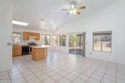 19015 N 25th Place, Phoenix, AZ 85050 - Photo 9