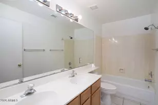 19015 North 25th Pl, Phoenix, AZ 85050 - Photo 17