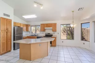 19015 North 25th Pl, Phoenix, AZ 85050 - Photo 7