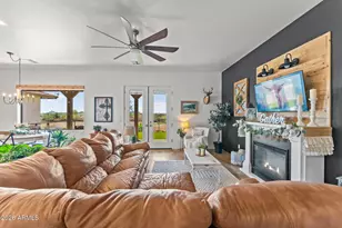 21755 W Gibson Way, Wickenburg, AZ 85390 - Photo 19