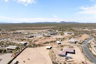 21755 W Gibson Way, Wickenburg, AZ 85390 - Photo 7