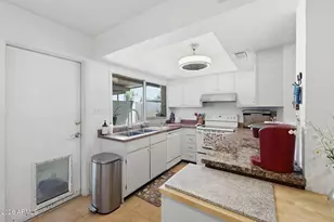 8334 E Valley Vista Dr, Scottsdale, AZ 85250 - Photo 7