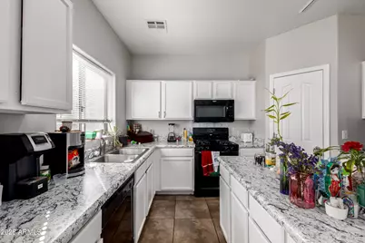 30331 W Verde Lane, Buckeye, AZ 85396 - Photo 7