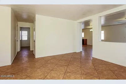 6010 W Encinas Lane, Phoenix, AZ 85043 - Photo 5