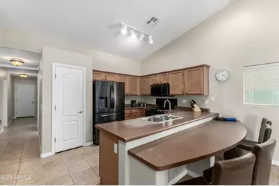 16014 N 174th Avenue, Surprise, AZ 85388 - Photo 9