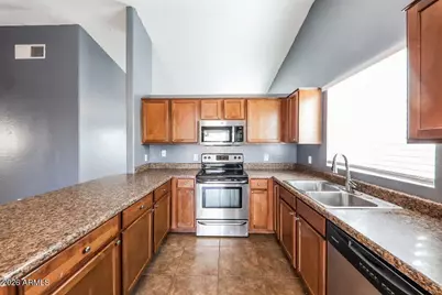 5404 S 28th Avenue, Phoenix, AZ 85041 - Photo 7