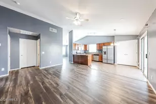 5404 S 28th Ave, Phoenix, AZ 85041 - Photo 9