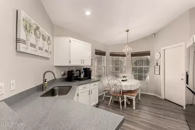 7826 W McRae Way, Glendale, AZ 85308 - Photo 11