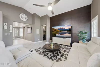 17630 W Spring Lane, Surprise, AZ 85388 - Photo 7