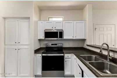 2727 N Price Road #61, Chandler, AZ 85224 - Photo 7