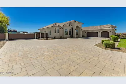 10145 W Lariat Lane #1, Peoria, AZ 85383 - Photo 3