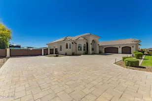10145 W Lariat Ln, Peoria, AZ 85383 - Photo 3