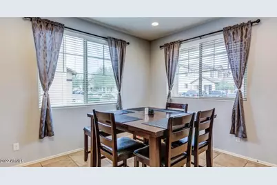 2802 N 73rd Drive, Phoenix, AZ 85035 - Photo 7