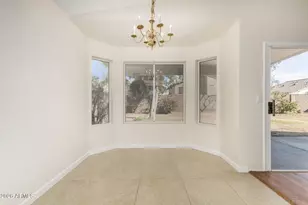 5602 W Mercer Ln, Glendale, AZ 85304 - Photo 17