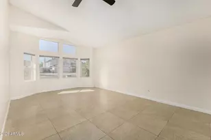 5602 W Mercer Ln, Glendale, AZ 85304 - Photo 9