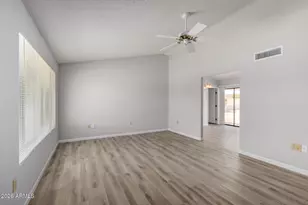 20810 N Gable Hill Dr, Sun City West, AZ 85375 - Photo 7