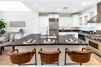 8 Biltmore Estate #209, Phoenix, AZ 85016 - Photo 17