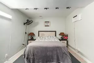 2825 N 33rd Pl, Phoenix, AZ 85008 - Photo 15