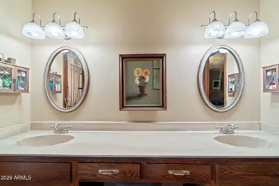 9711 E Becker Lane, Scottsdale, AZ 85260 - Photo 45