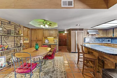 9711 E Becker Lane, Scottsdale, AZ 85260 - Photo 7
