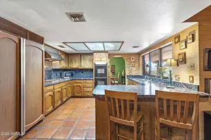 9711 E Becker Ln, Scottsdale, AZ 85260 - Photo 15