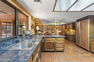 9711 E Becker Ln, Scottsdale, AZ 85260 - Photo 17