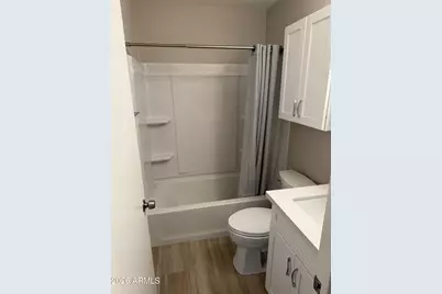 476 E Linda Avenue #Apt 4, Apache Junction, AZ 85119 - Photo 5