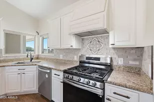 10276 W Mustang Dr, Casa Grande, AZ 85194 - Photo 17