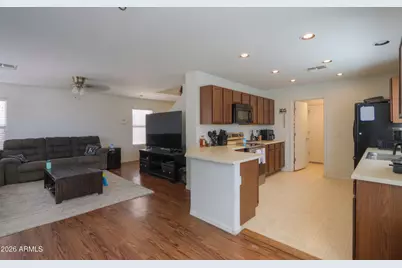40332 W Peggy Court, Maricopa, AZ 85138 - Photo 11