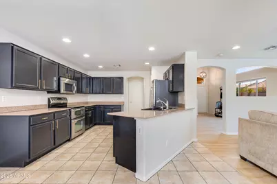 8652 E Nido Avenue, Mesa, AZ 85209 - Photo 9