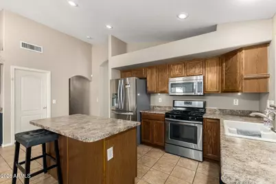 11117 W Wilshire Drive, Avondale, AZ 85392 - Photo 11