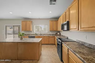 13619 W Watson Ln, Surprise, AZ 85379 - Photo 15