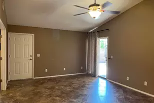 3921 E Graythorn St, Phoenix, AZ 85044 - Photo 11