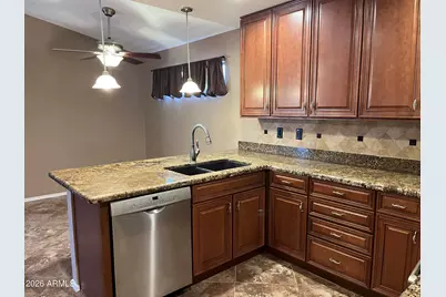 3921 E Graythorn Street, Phoenix, AZ 85044 - Photo 15