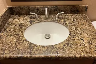 3921 E Graythorn St, Phoenix, AZ 85044 - Photo 33