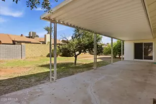 5222 W Hatcher Rd, Glendale, AZ 85302 - Photo 21