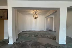 16180 W Questa Dr, Surprise, AZ 85387 - Photo 5