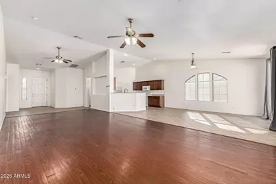 2202 W Carter Road, Phoenix, AZ 85041 - Photo 7