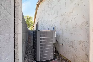 2202 W Carter Rd, Phoenix, AZ 85041 - Photo 37