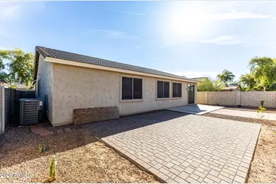 2202 W Carter Road, Phoenix, AZ 85041 - Photo 35