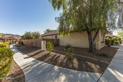 849 E Constance Way, Phoenix, AZ 85042 - Photo 3