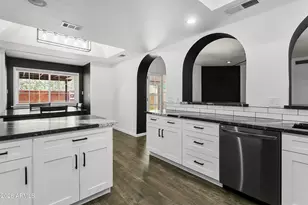 1610 N Stapley Dr, Mesa, AZ 85203 - Photo 11