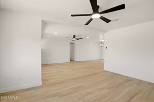 18027 N 34th Ln, Phoenix, AZ 85053 - Photo 7